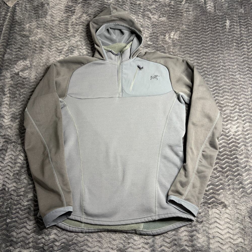 Arc’teryx LEAF Naga Hoody Gen 2 Wolf Grey size Large